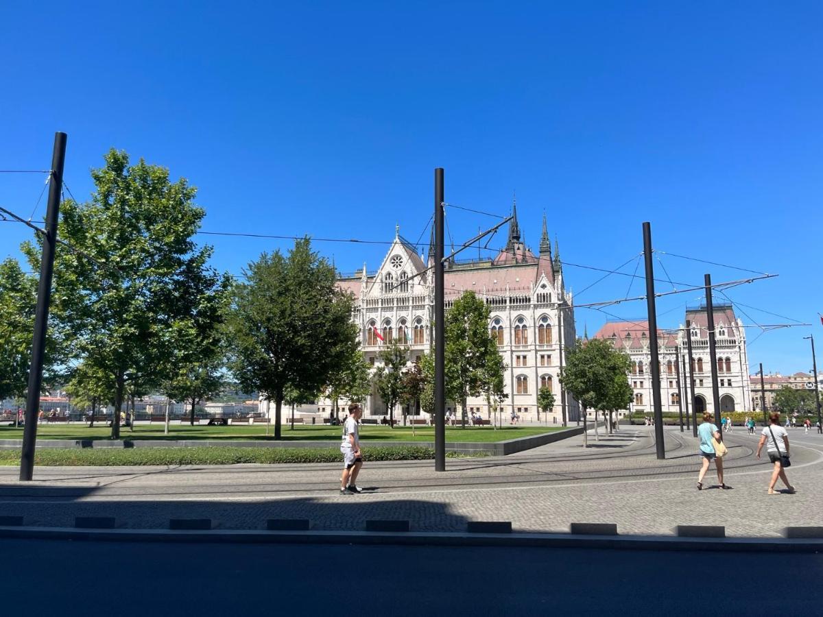 Academy Home - Elegant Place Next To The Parliament ブダペスト エクステリア 写真