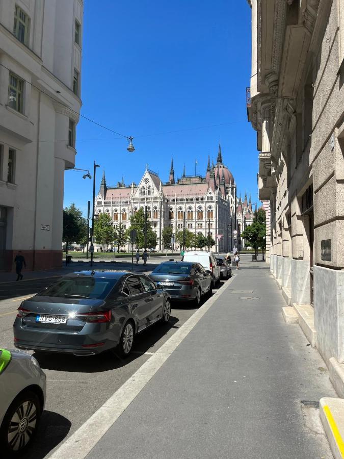 Academy Home - Elegant Place Next To The Parliament ブダペスト エクステリア 写真